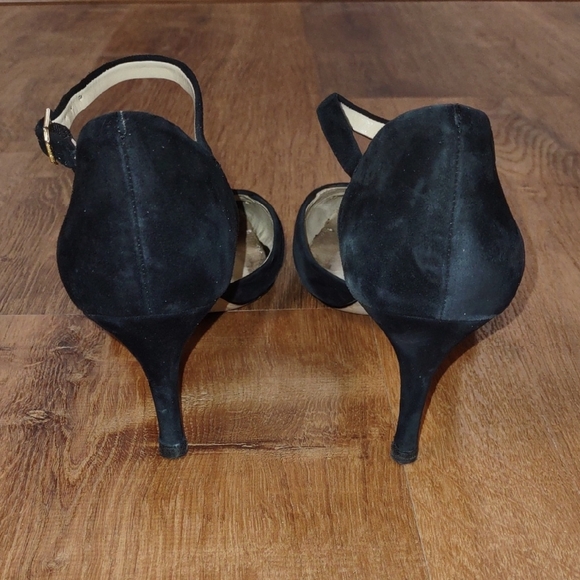 Louise et Cie Women's Black Suede Heels - Picture 5 of 12